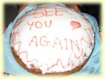 Chotti bakes a cake
